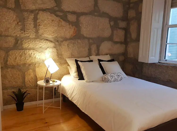 Airbnb apartment in Foz Porto