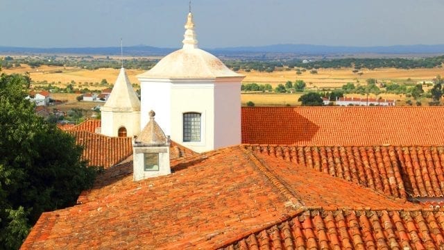 Visit Évora in Portugal: Top Things to Do, Best Time to Go and More