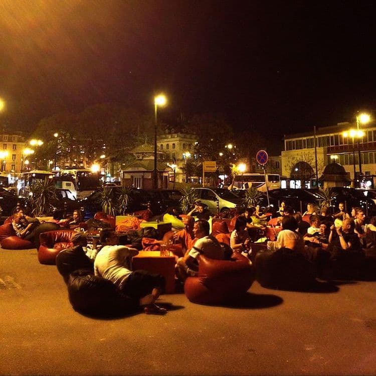 Relax street Portuguese