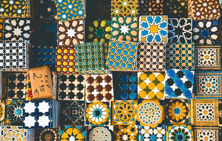 Contents of Design and Create Portuguese Ceramic Tiles (Gazete