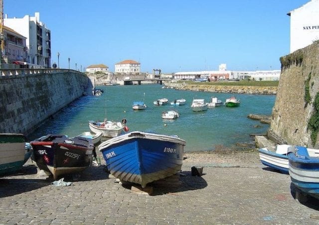 Peniche Dock