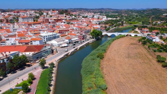 Your Ultimate Travel Guide to Silves in the Algarve, Portugal
