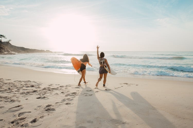 surfer girls portugal