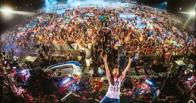 Steve Aoki Tomorrowland