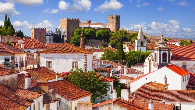 Óbidos Portugal: Take a Tour of This Charming Medieval Village