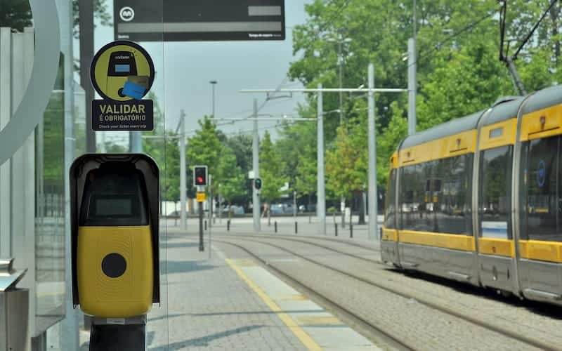 Porto Metro Ticket Validation Machine