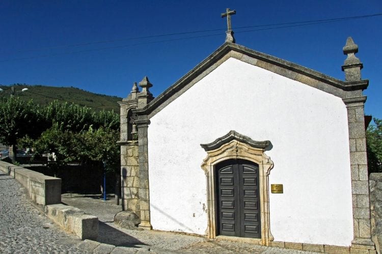 Chapel in Fundão