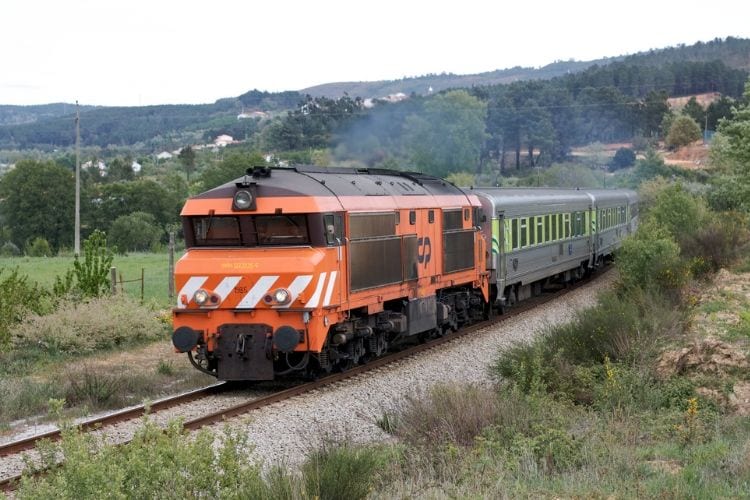 Train Arriving at Fundão