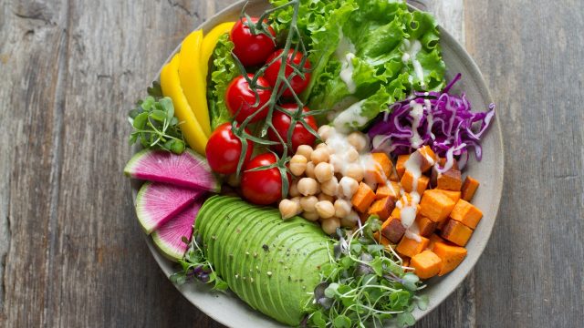 https://www.beportugal.com/wp-content/uploads/2019/08/Vegetarian-restaurant-Lisbon-640x360.jpg
