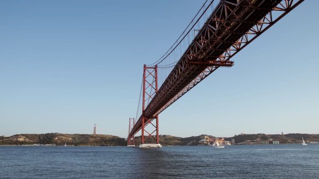 Are You Moving To Lisbon From The UK? Essential Tips For Newcomers
